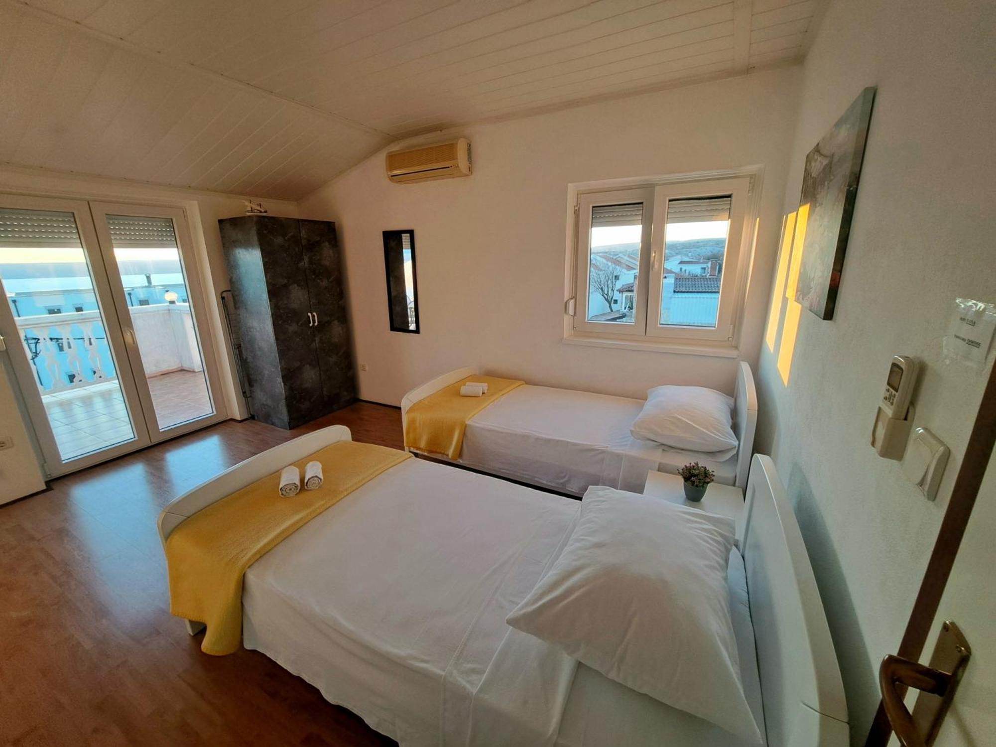 Apartments Maruna Maslenica Exterior photo