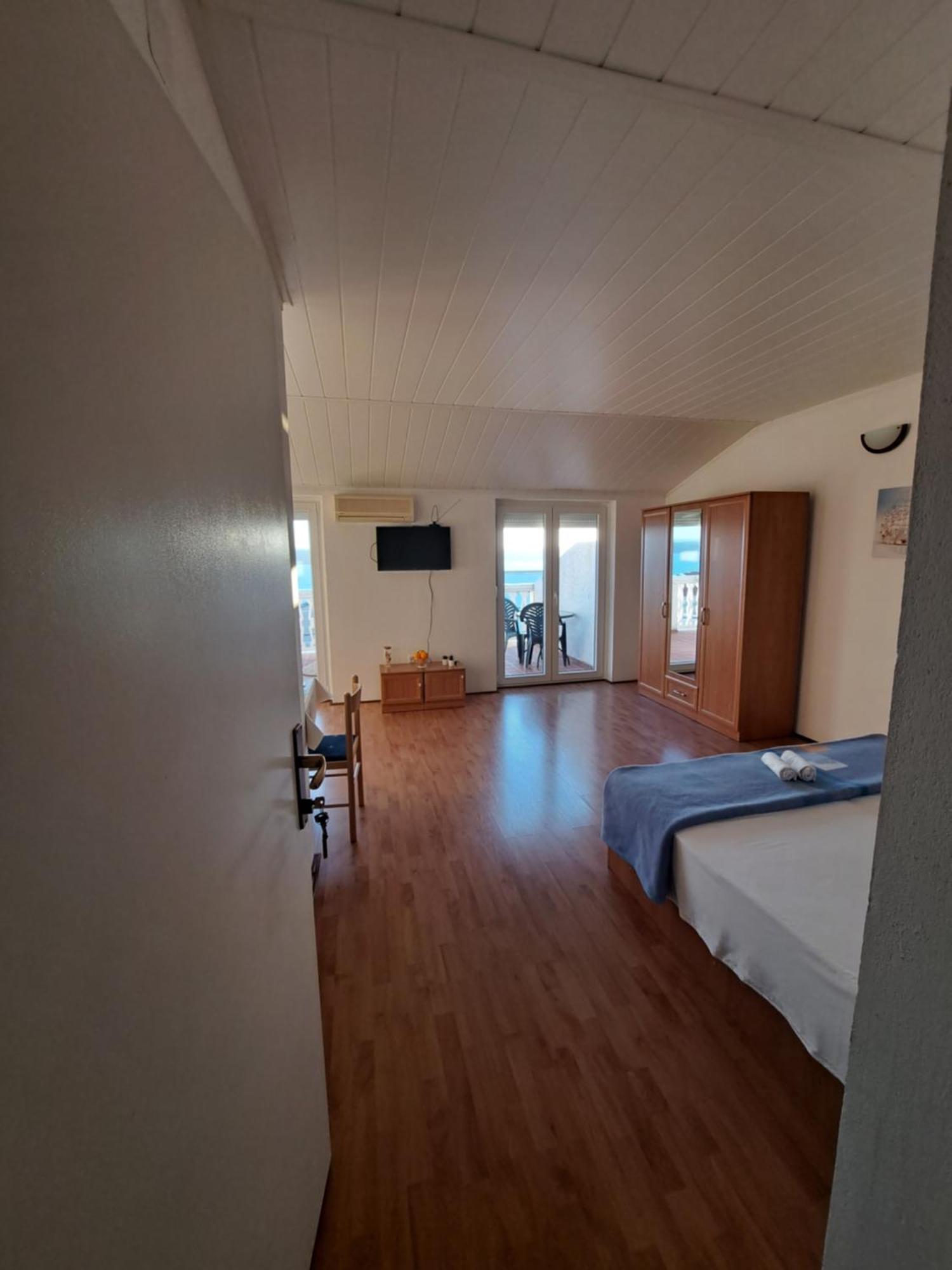 Apartments Maruna Maslenica Exterior photo
